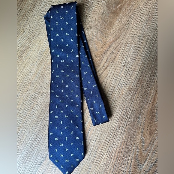 freeman graves & sons Other - Navy blue Freeman Graves & Son men’s tie with world currency symbols. Skinny tie